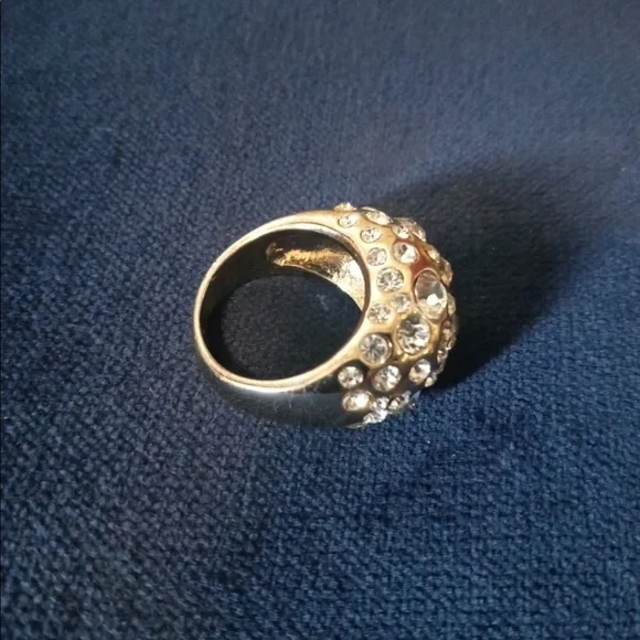 Ring - Picture 3 of 4